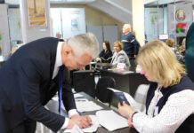 За мирную страну, где бесплатные образование и медицина