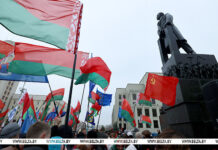 День трудовых достижений и важных открытий. Александр Лукашенко подчеркнул созидательный смысл праздника 7 ноября