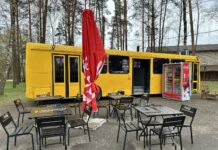 Где поесть в Старых Дорогах? Обзор летних кафе «Сябры» и «Mr. Chef»